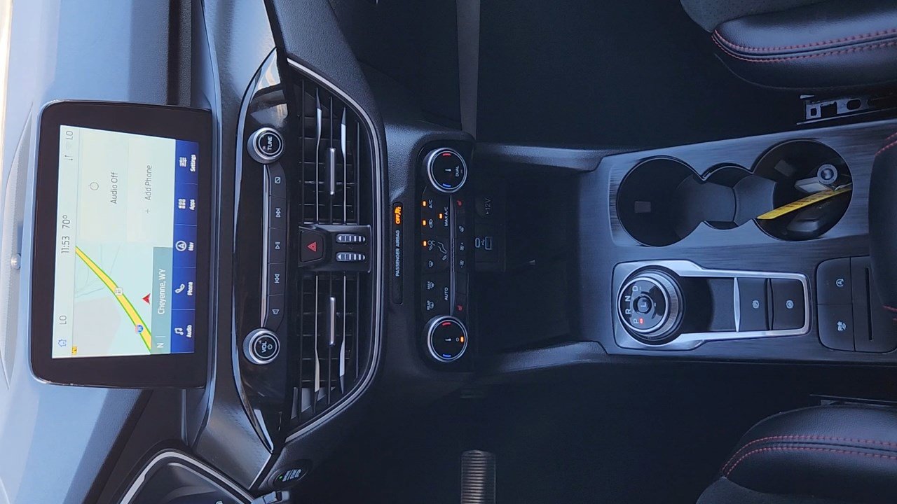 2022 Ford Escape SEL photo 16