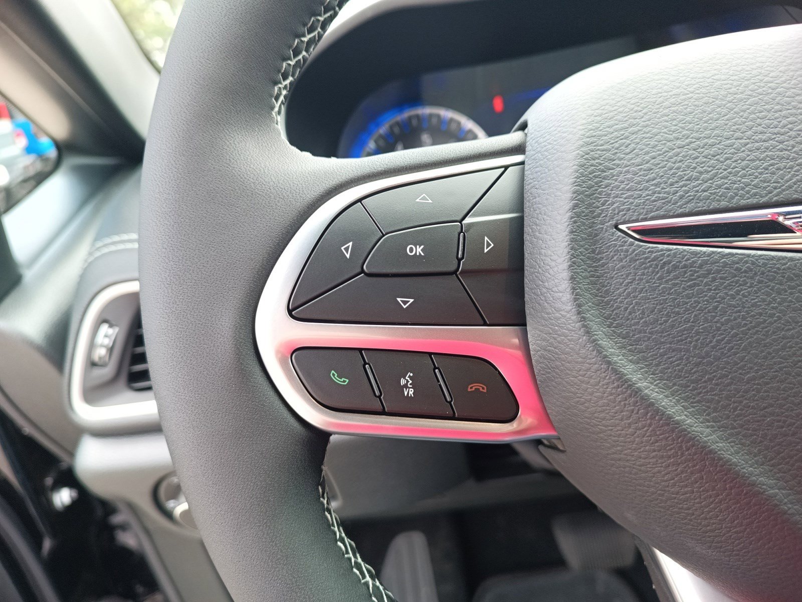2026 Chrysler Pacifica photo 22