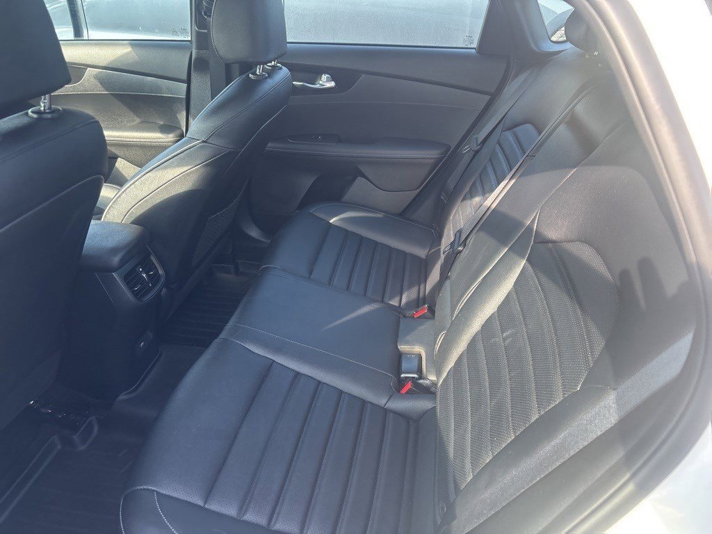 2023 Kia Forte GT-Line photo 12