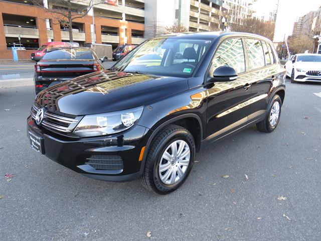 2017 Volkswagen Tiguan Limited Base's photo