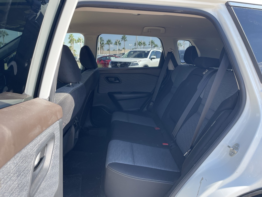 2021 Nissan Rogue S photo 14