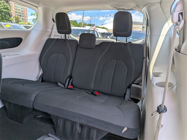2023 Chrysler Voyager LX photo 20