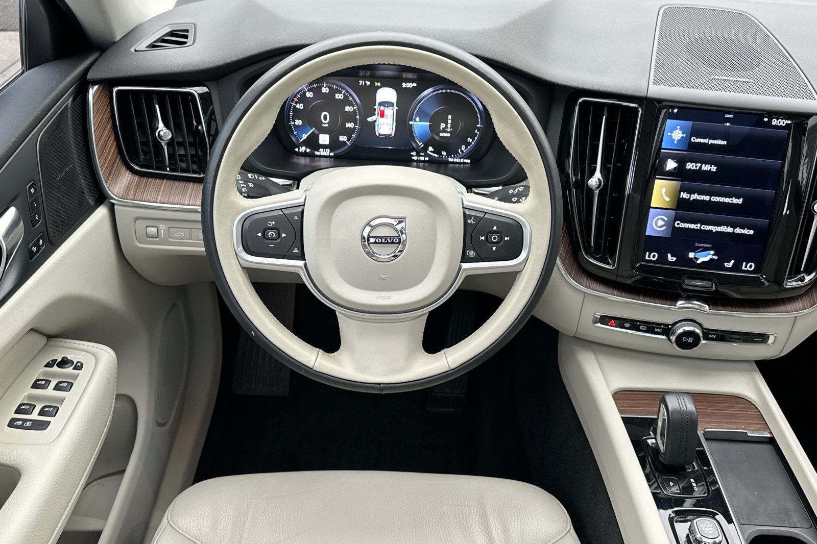 2021 Volvo XC60 Recharge Hybrid T8 Inscription Expression photo 14