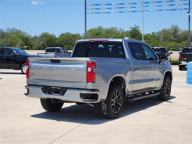 2026 Chevrolet Silverado RST photo 4