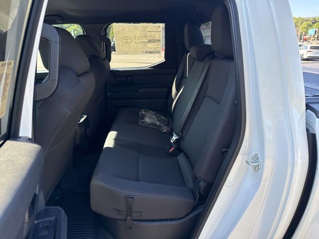2025 Toyota Tacoma SR5 4x4 Double Cab photo 13
