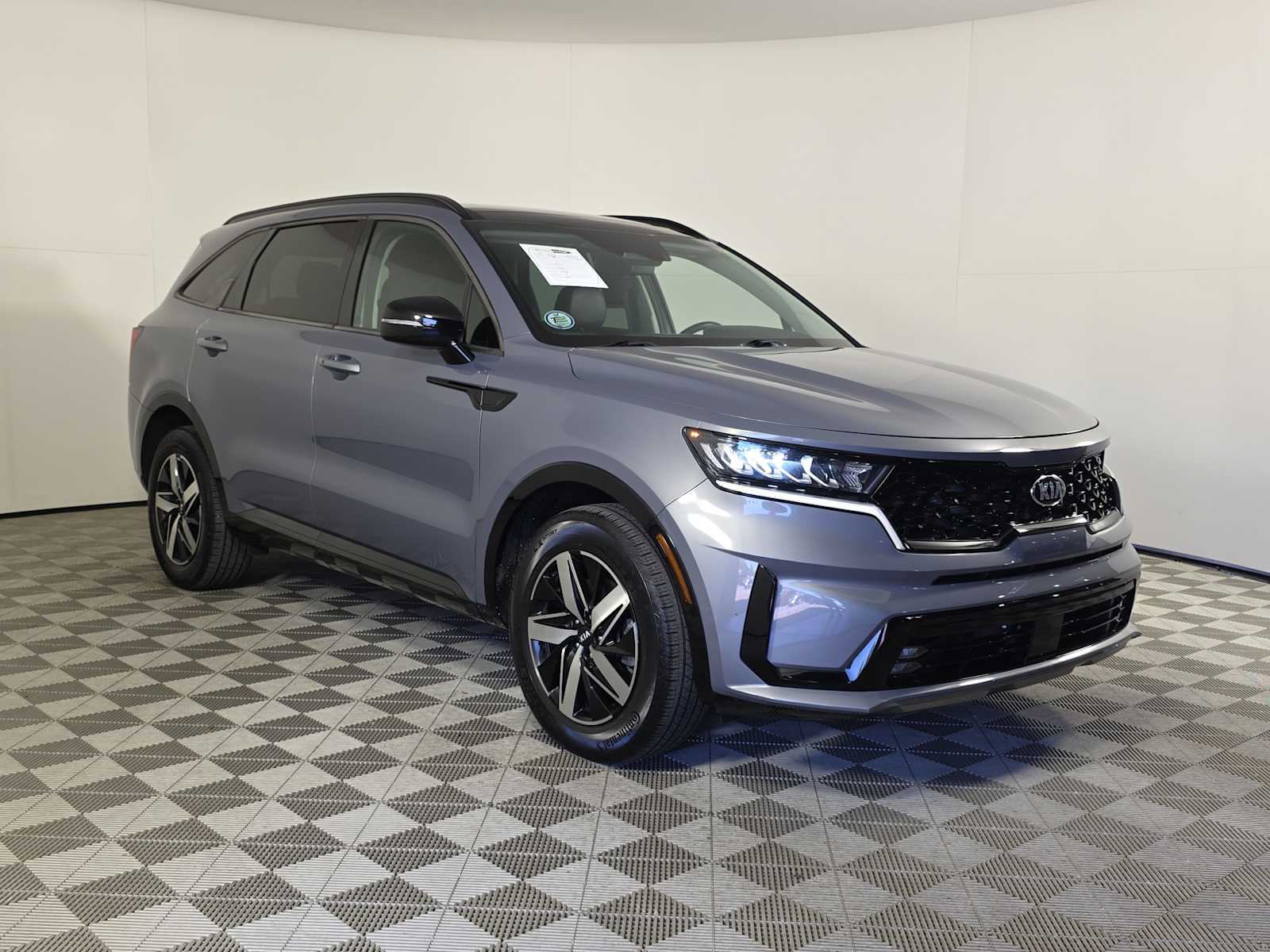 2021 Kia Sorento EX's photo