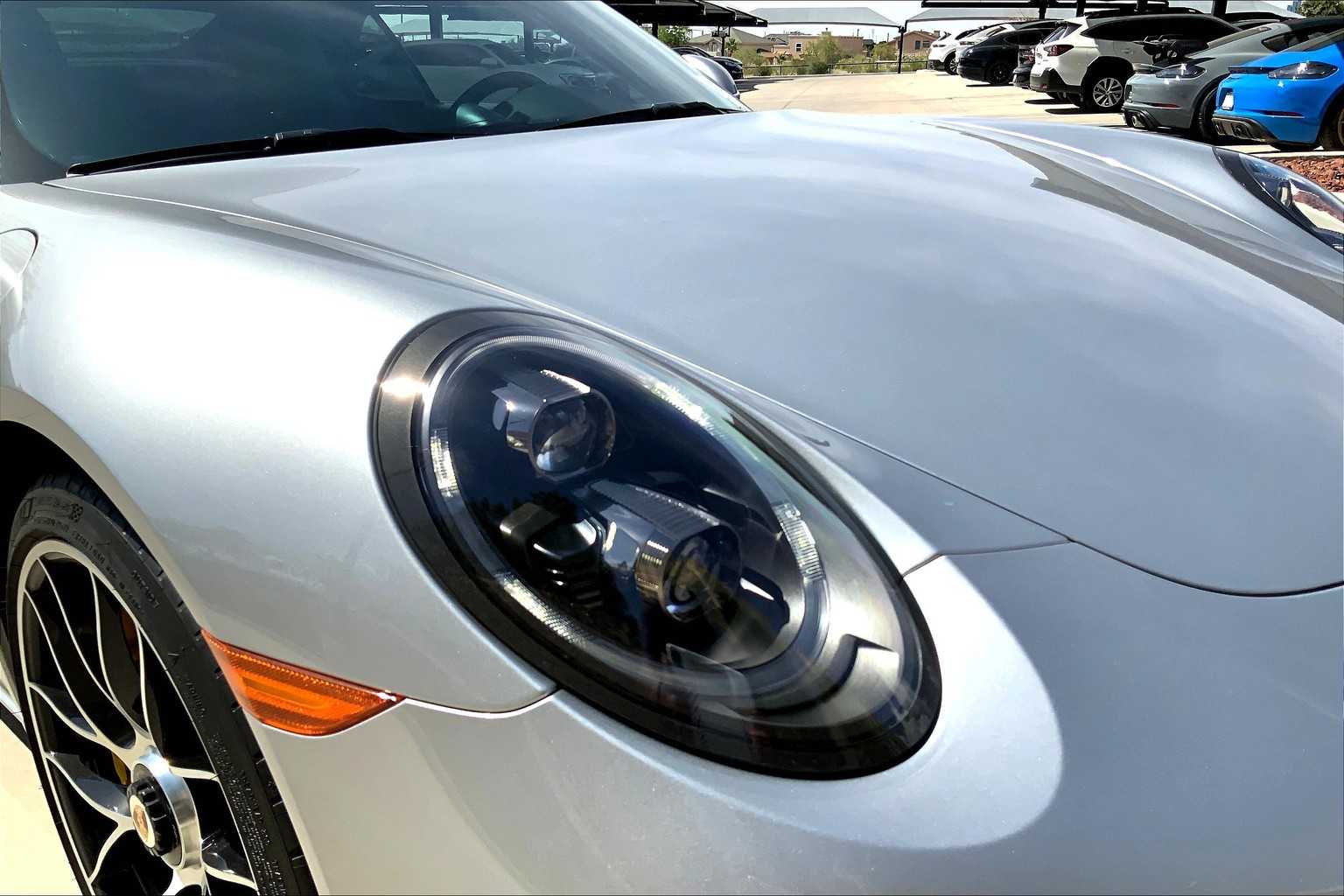 2019 Porsche 911 Turbo S photo 12