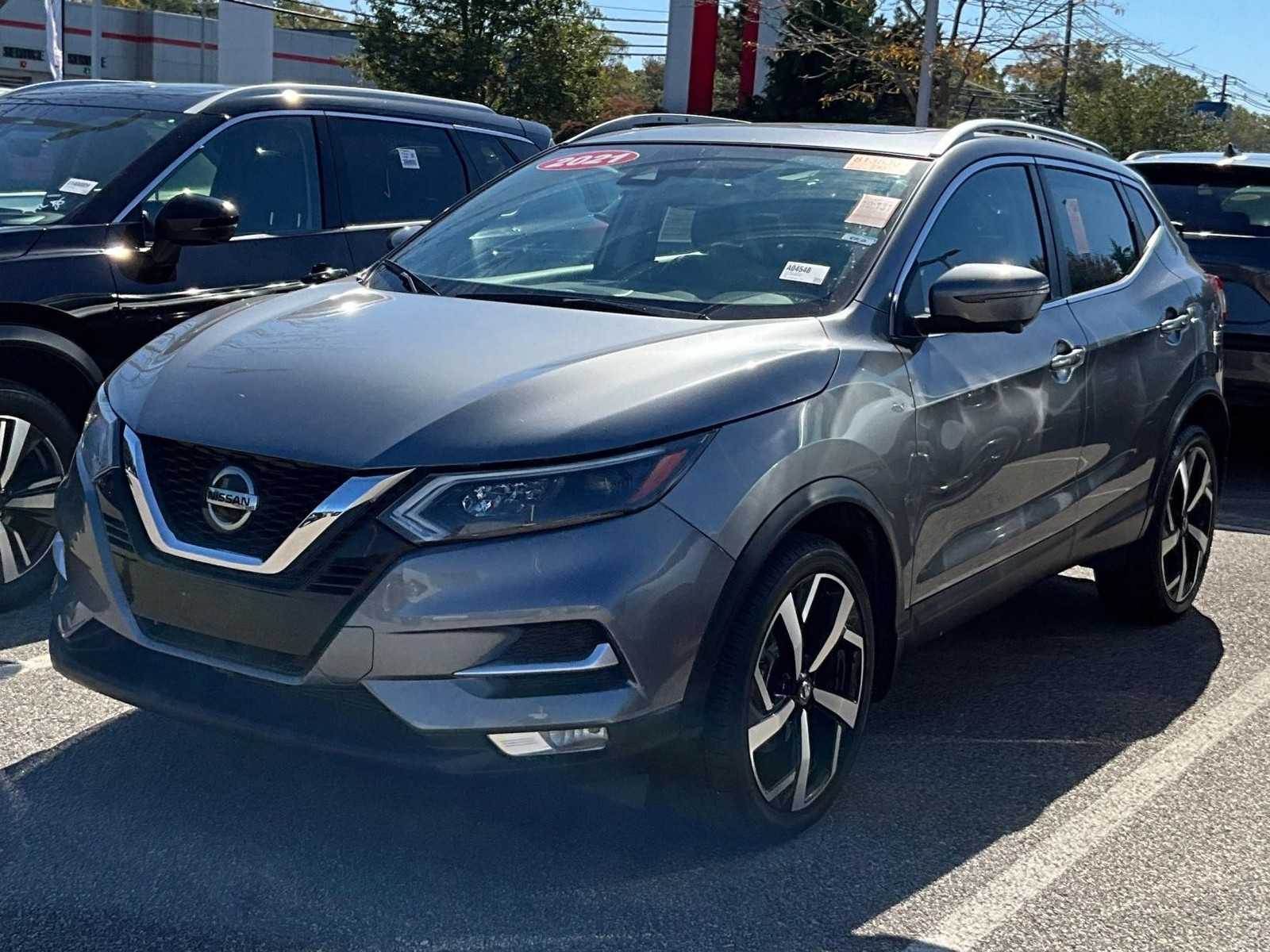 2021 Nissan Rogue Sport SL photo 3