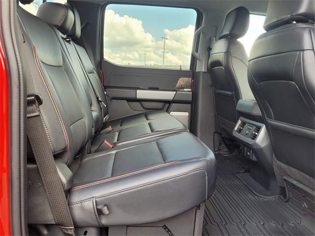 2024 Ford F-250 Lariat photo 16