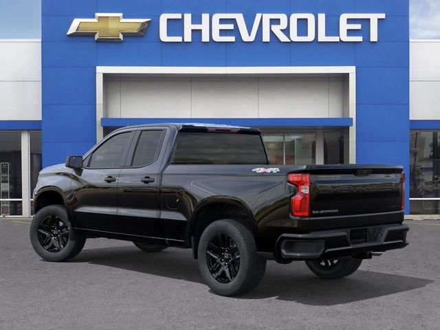 2026 Chevrolet Silverado 1500 Custom photo 2