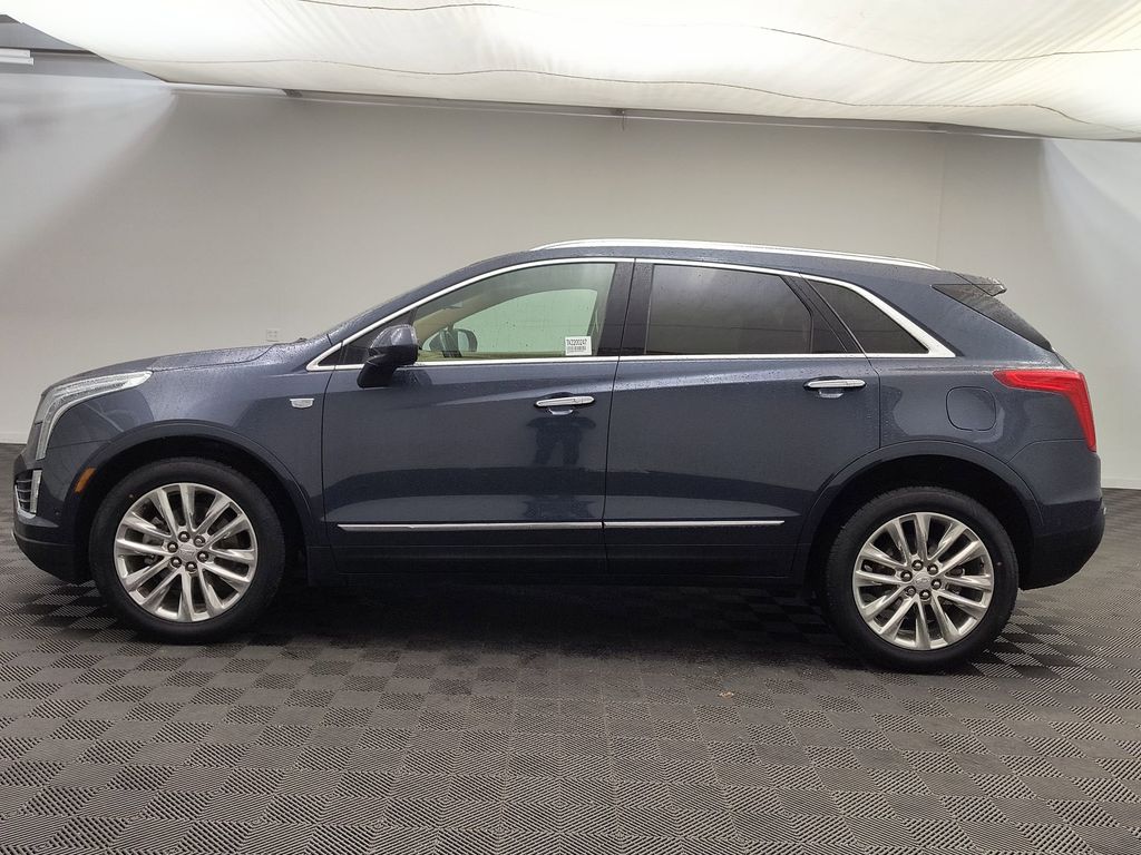 2019 Cadillac XT5 Platinum photo 2