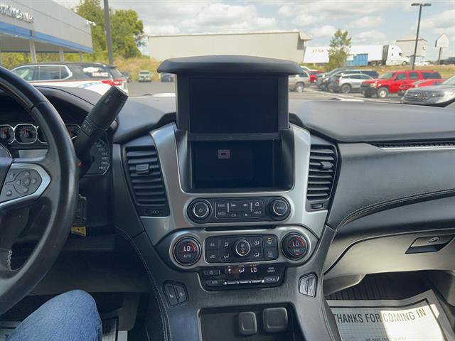 2018 Chevrolet Suburban LT photo 28
