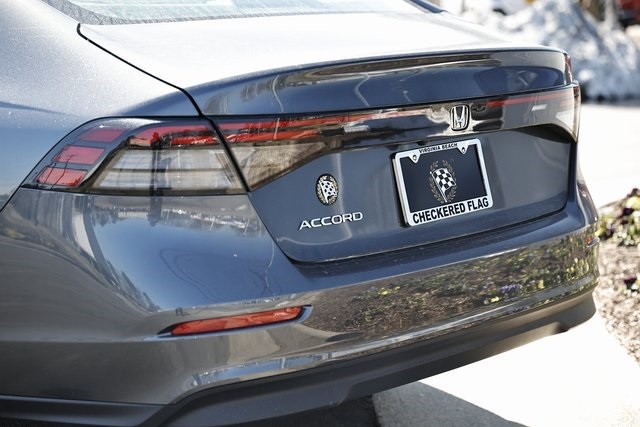 2025 Honda Accord LX photo 7