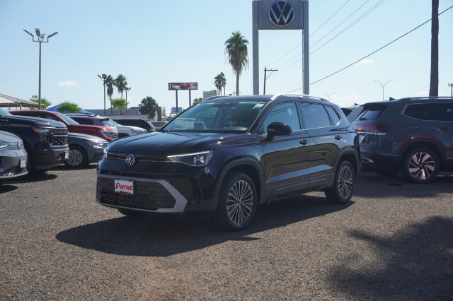 2025 Volkswagen Taos SE