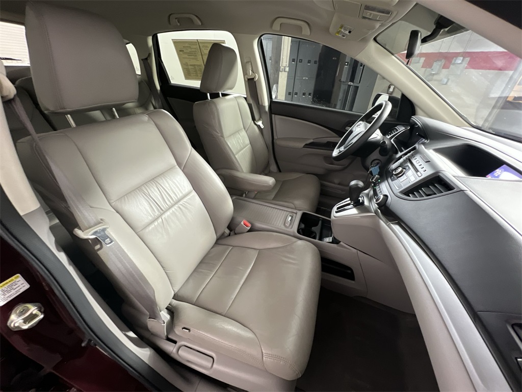 2014 Honda CR-V LX photo 23