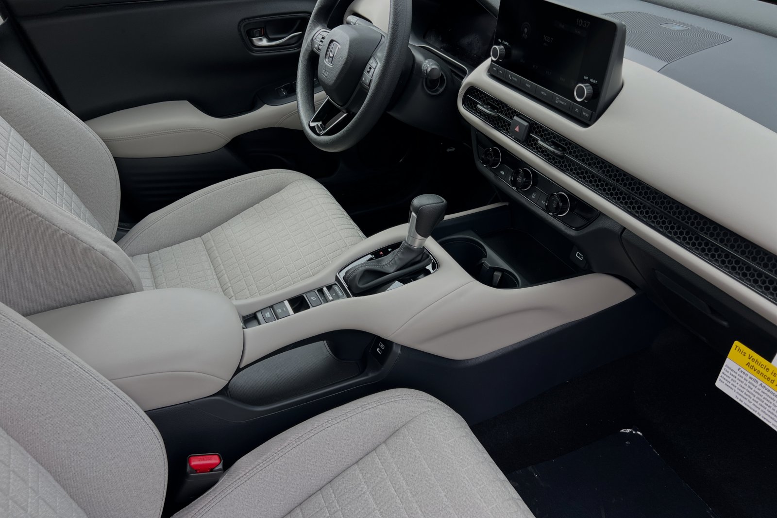 2025 Honda HR-V LX photo 12