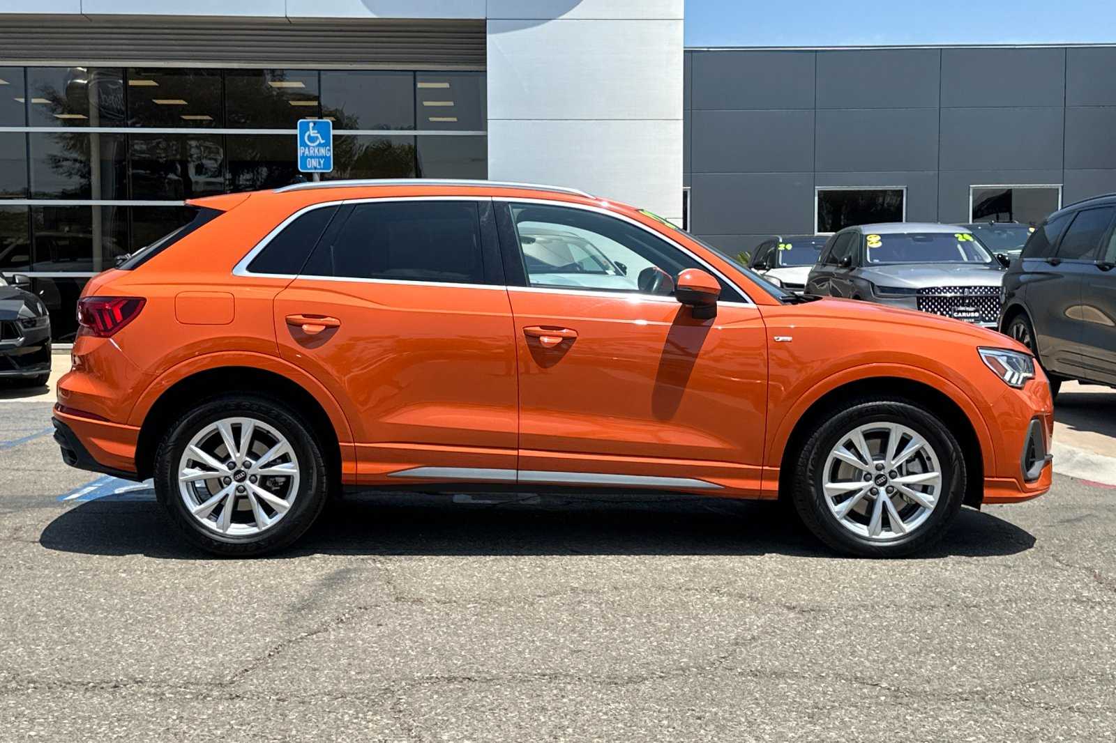 2022 Audi Q3 S line Premium Plus photo 2