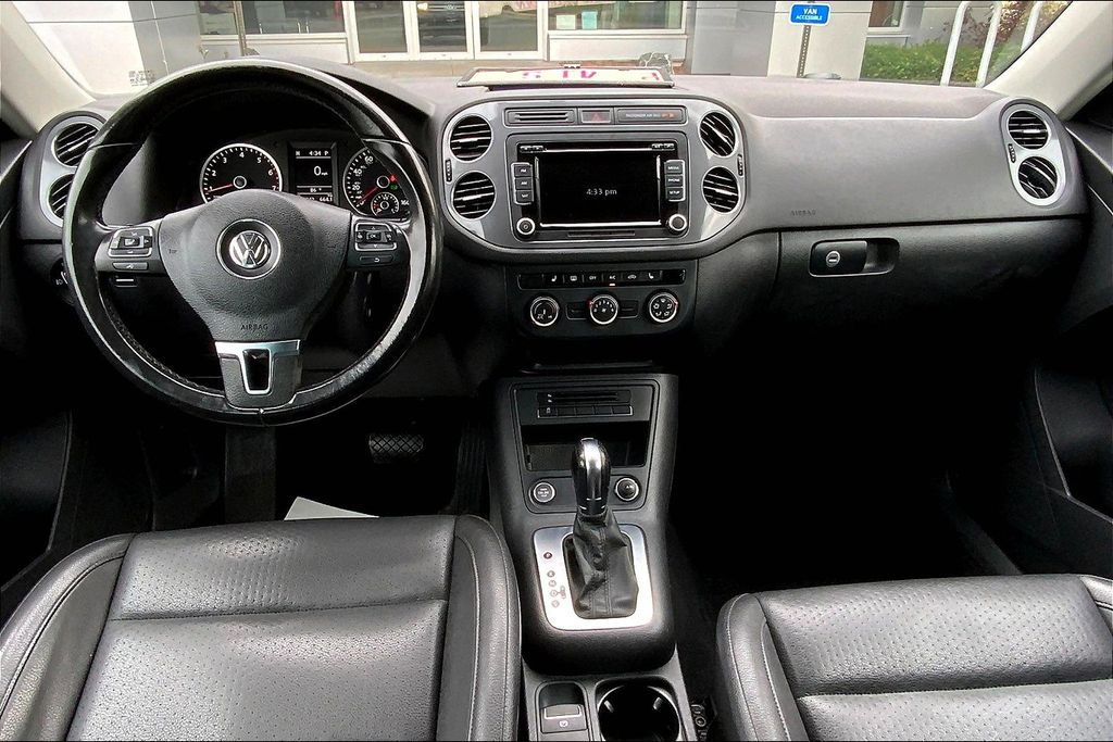 2014 Volkswagen Tiguan SE photo 15