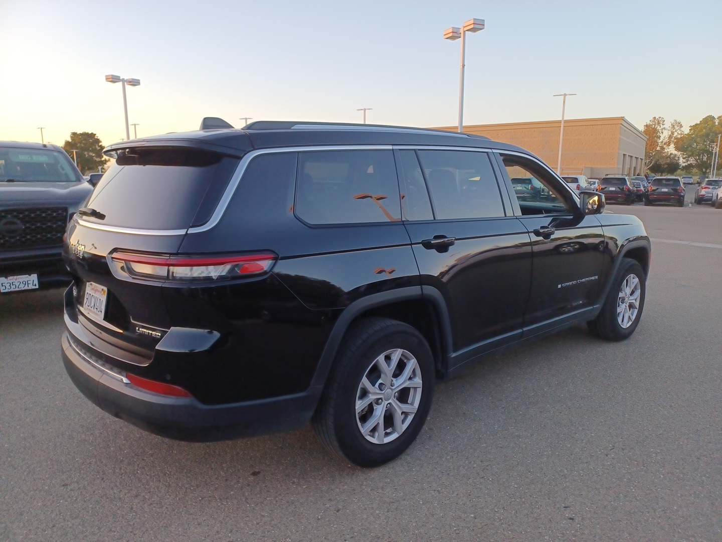 2022 Jeep Grand Cherokee Limited photo 4