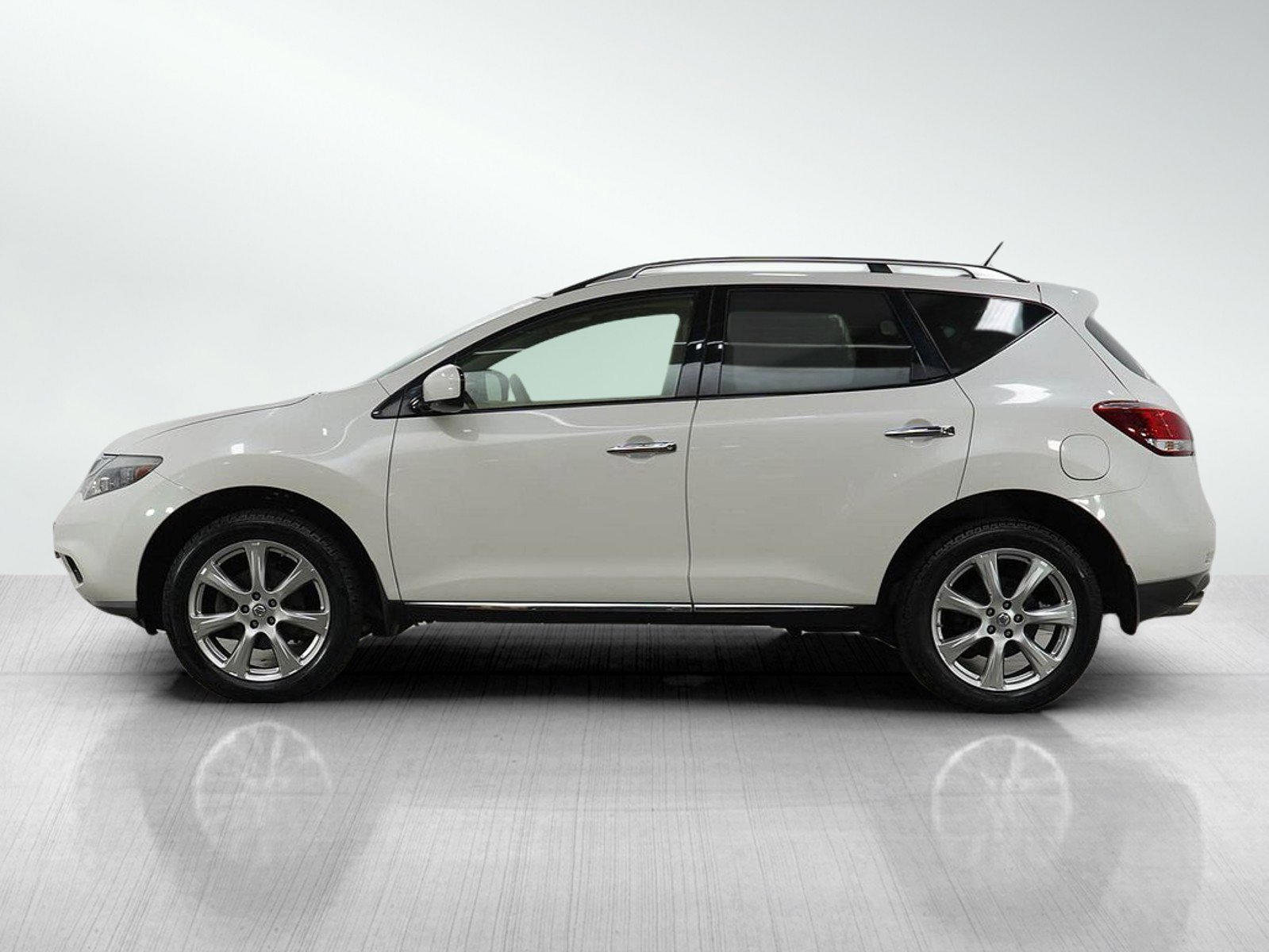 Used 2014 Nissan Murano LE with VIN JN8AZ1MW6EW530268 for sale in Minneapolis, MN