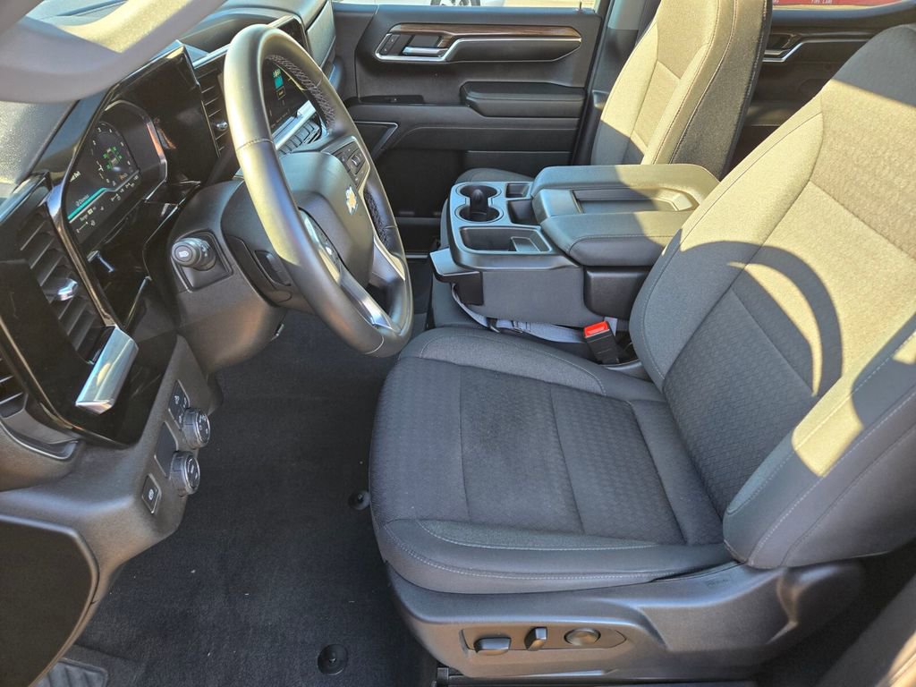 2023 Chevrolet Silverado 1500 LT photo 10