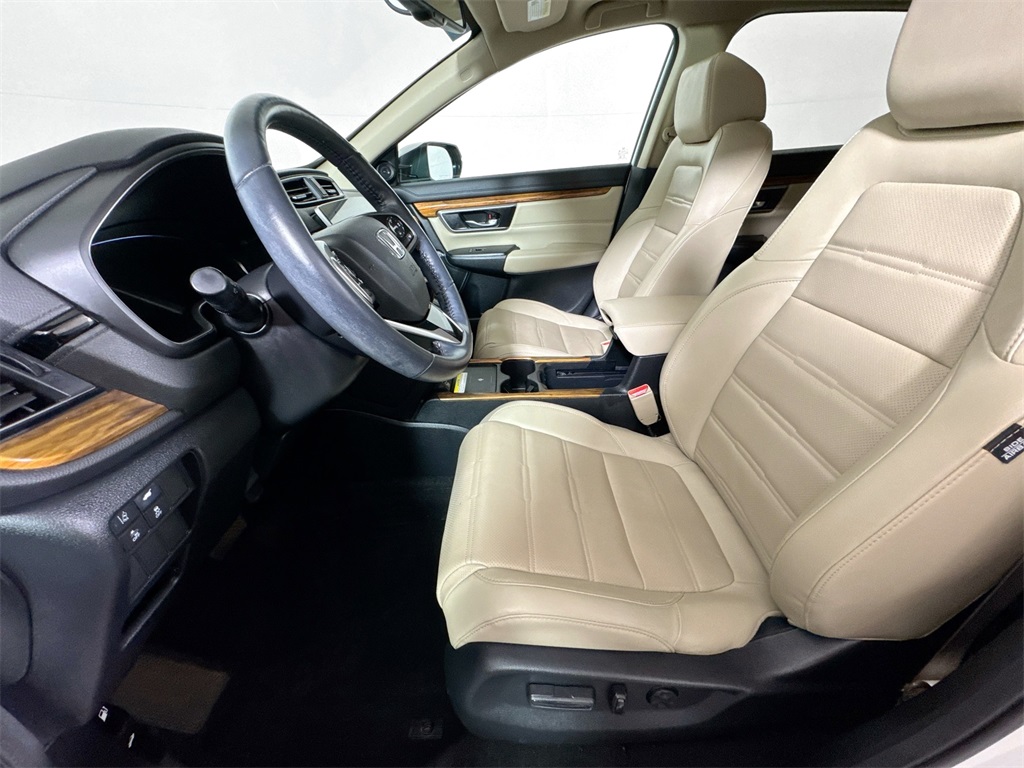 2020 Honda CR-V Touring photo 6