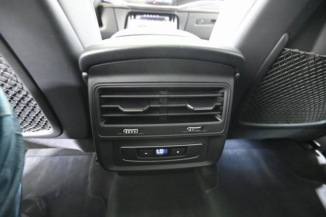 2023 Audi Q7 55 Premium Plus photo 28