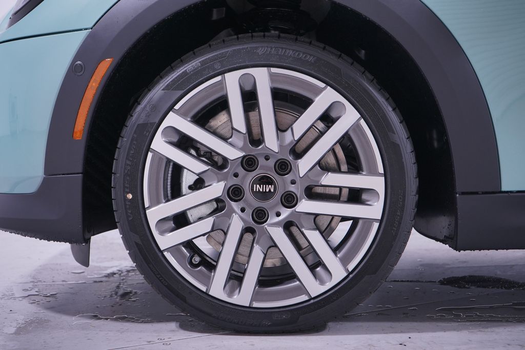 2026 Mini Cooper Convertible Iconic photo 2