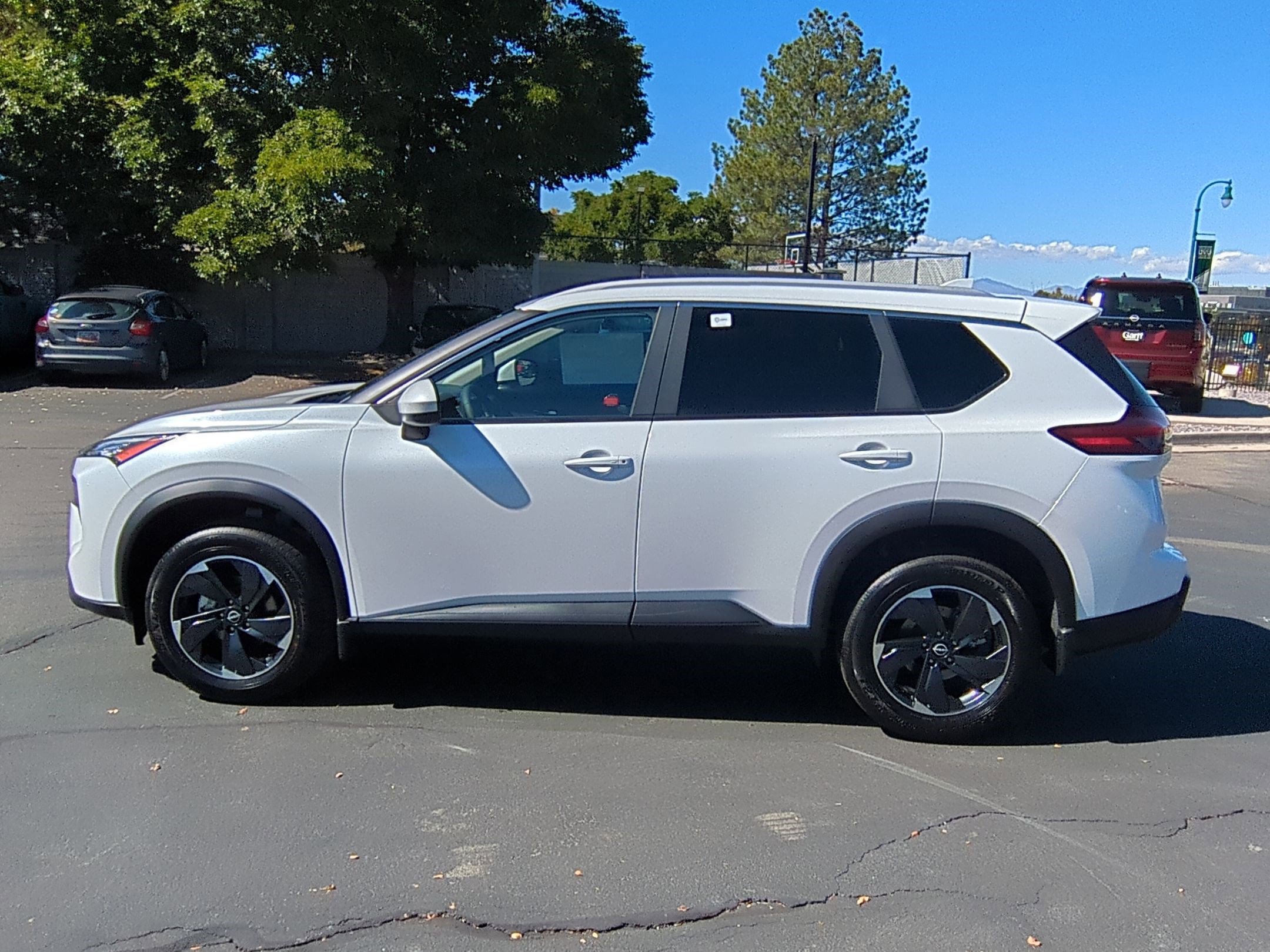 2026 Nissan Rogue SV photo 3