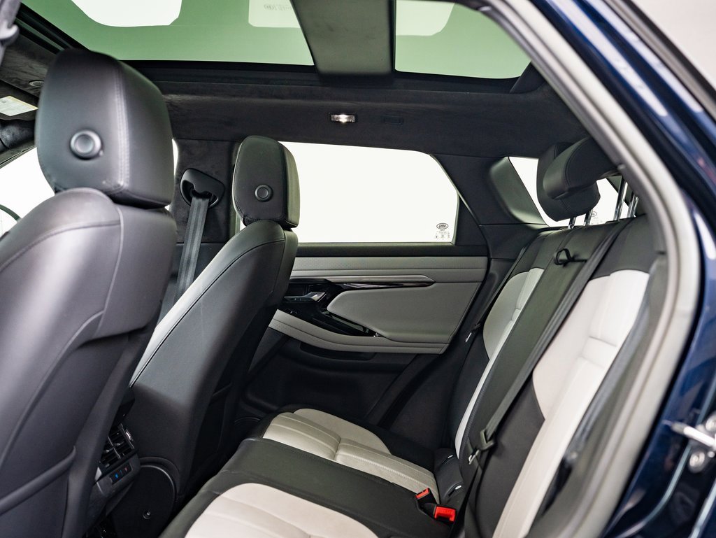 2023 Land Rover Range Rover Evoque R-Dynamic S photo 34