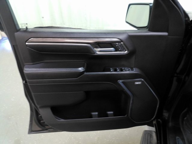 2022 Chevrolet Silverado 1500 LTZ photo 14