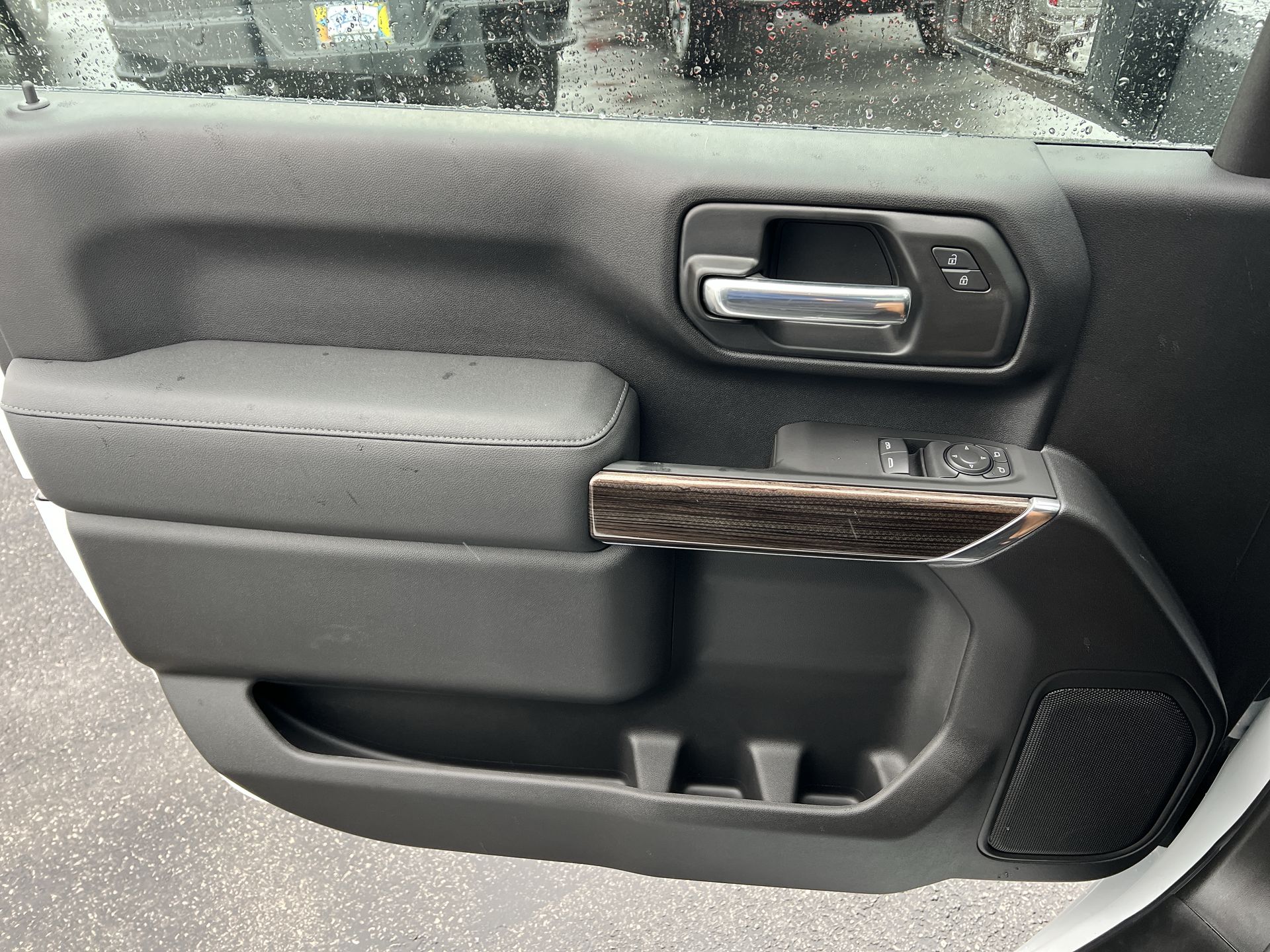 2026 Chevrolet Silverado 2500HD LT photo 14