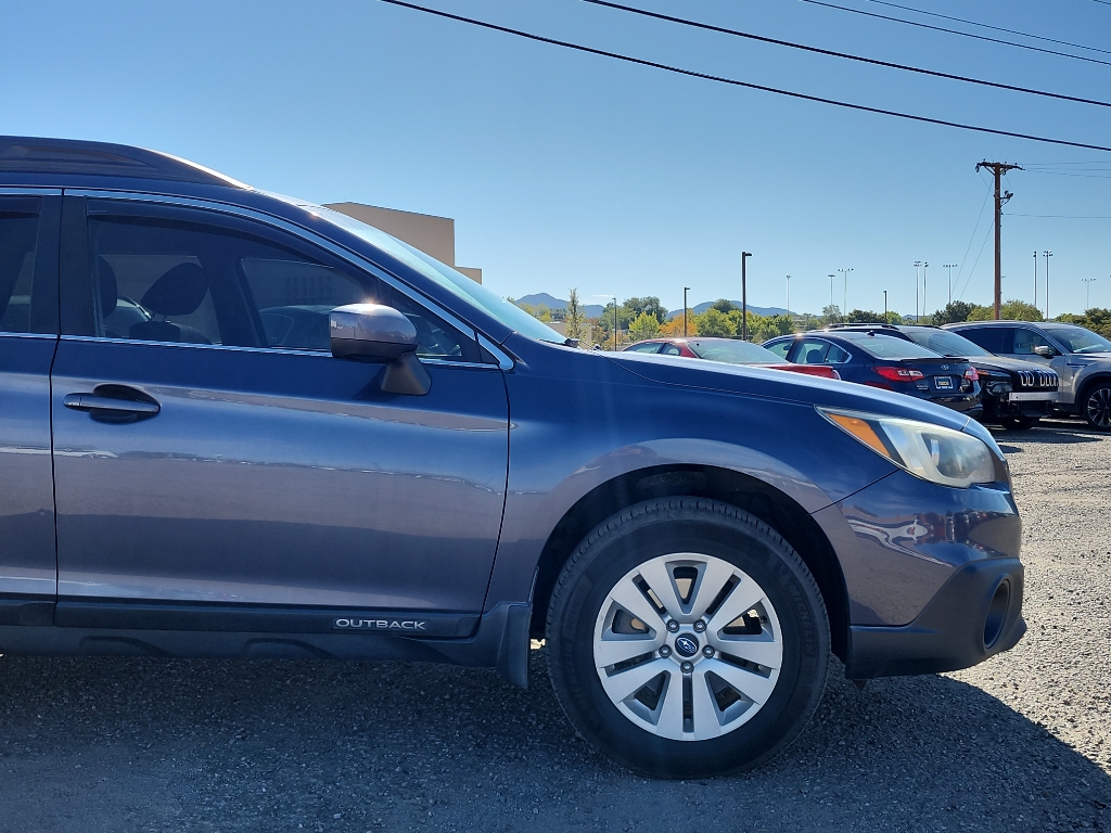 2015 Subaru Outback 2.5i Premium photo 4
