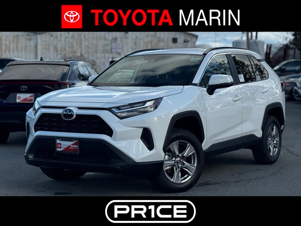 2025 Toyota RAV4 XLE