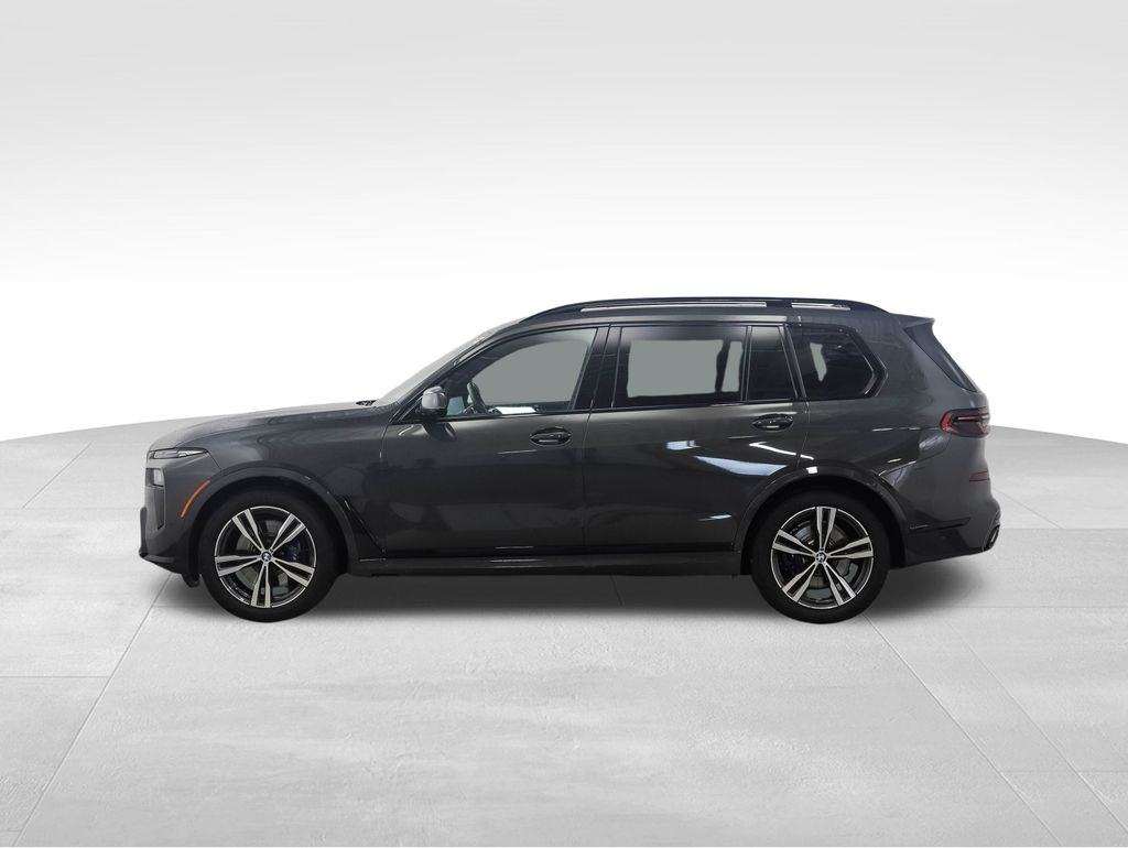 Used 2024 BMW X7 40i with VIN 5UX23EM0XR9S36492 for sale in Minneapolis, Minnesota