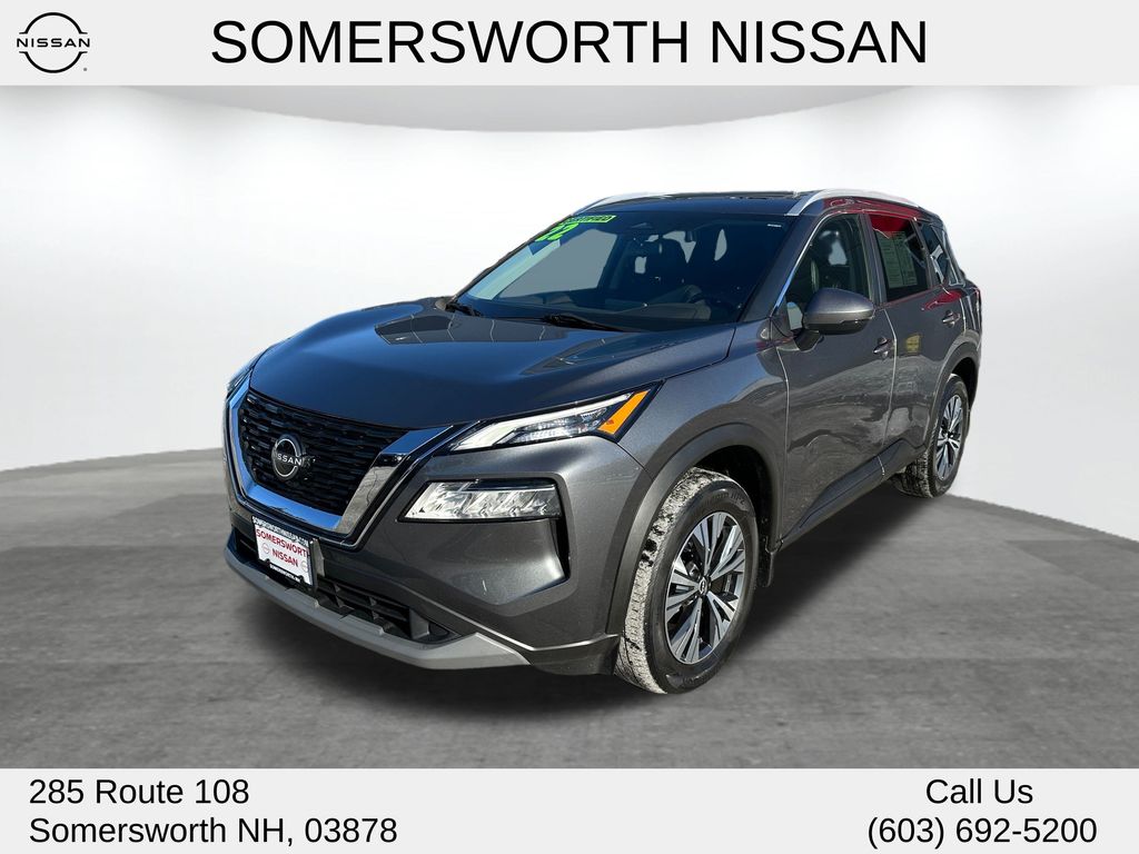 2022 Nissan Rogue SV's photo