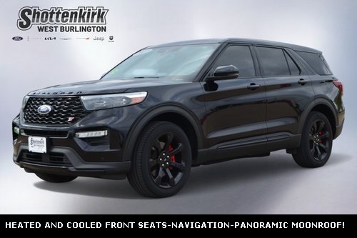 2022 Ford Explorer ST's photo