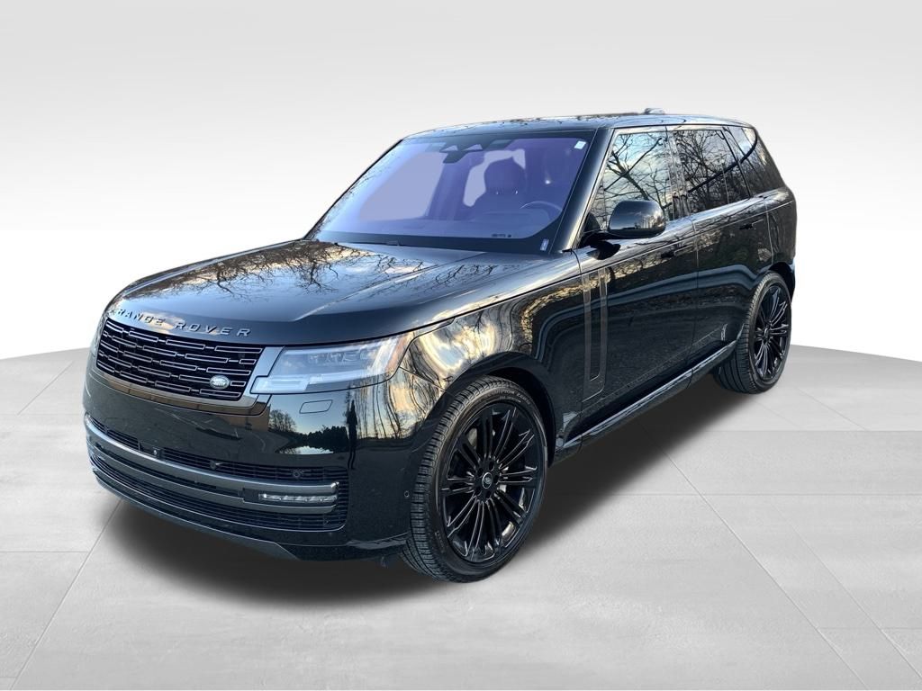 2023 Land Rover Range Rover SE's photo