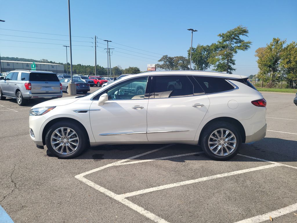 2020 Buick Enclave Essence photo 5