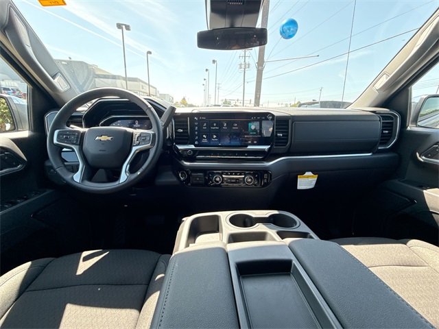 2025 Chevrolet Silverado 1500 LT photo 22