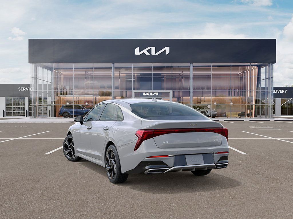 2026 Kia K5 GT-Line photo 3