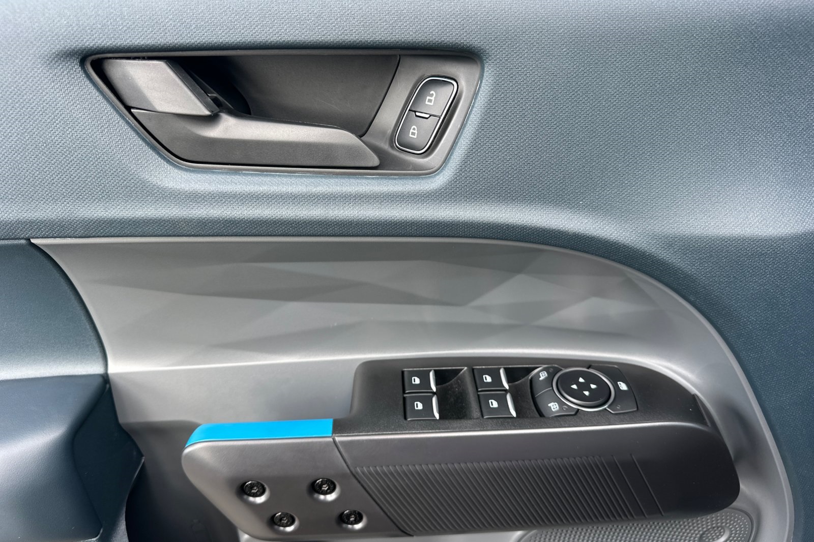 2025 Ford Maverick photo 10