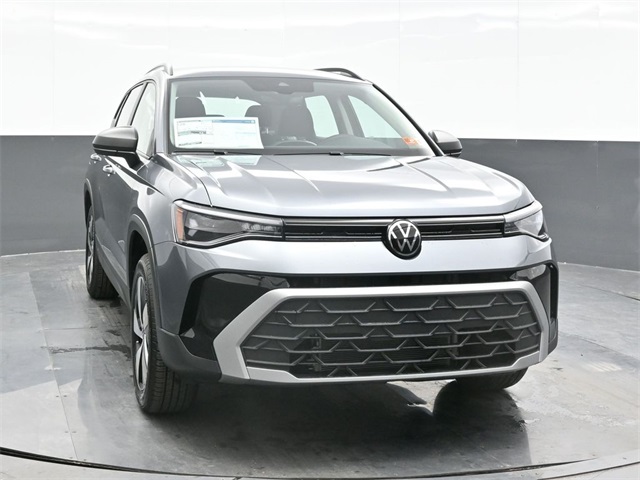 2025 Volkswagen Taos S photo 3