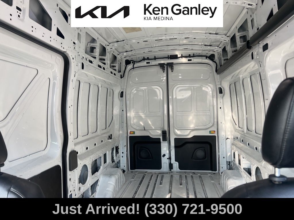 2022 Ford Transit photo 8
