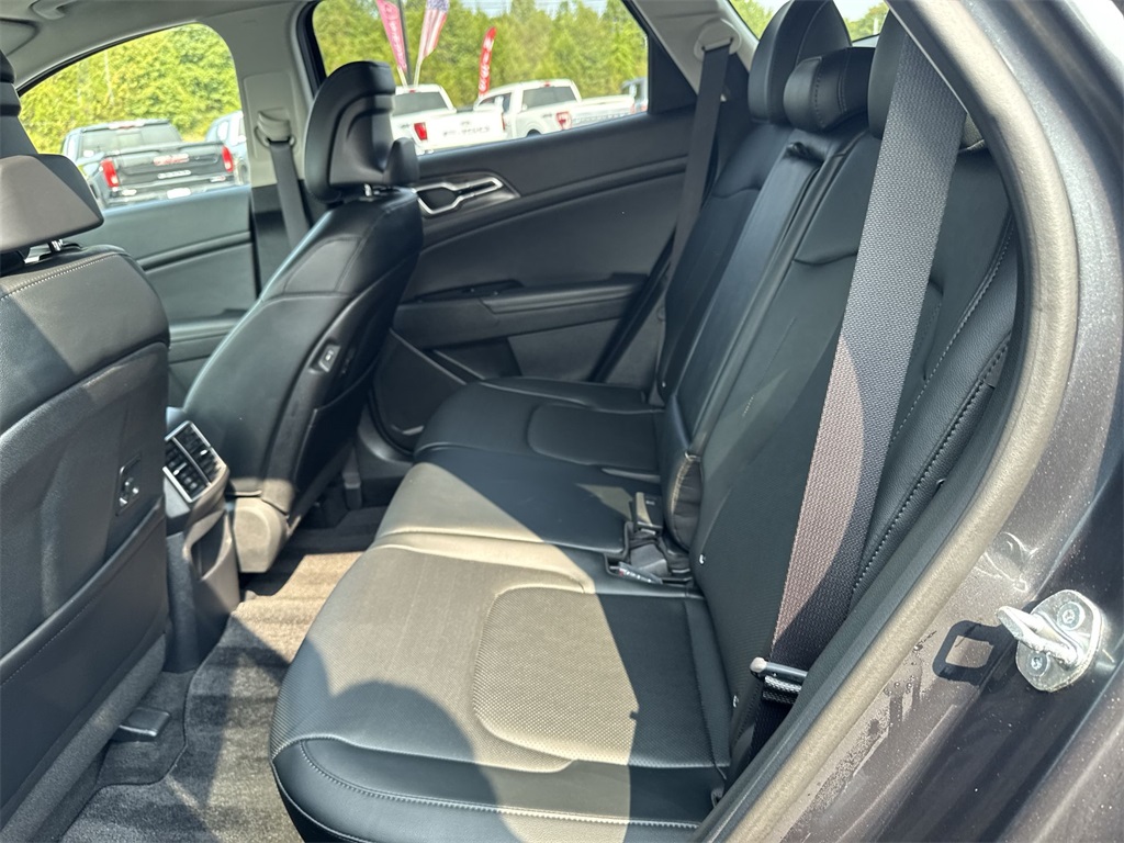 2024 Kia Sportage EX photo 27
