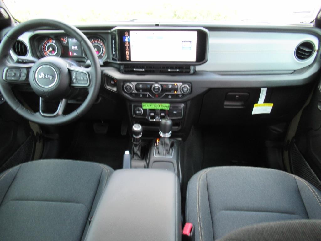 2025 Jeep Gladiator Sport S photo 12