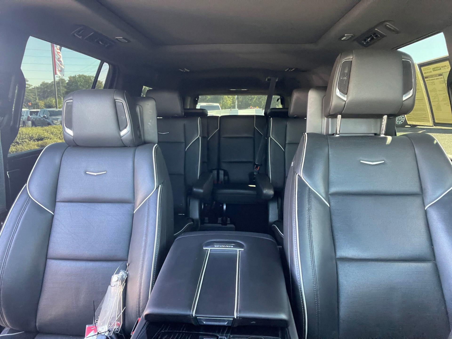 2021 Cadillac Escalade ESV Sport's photo