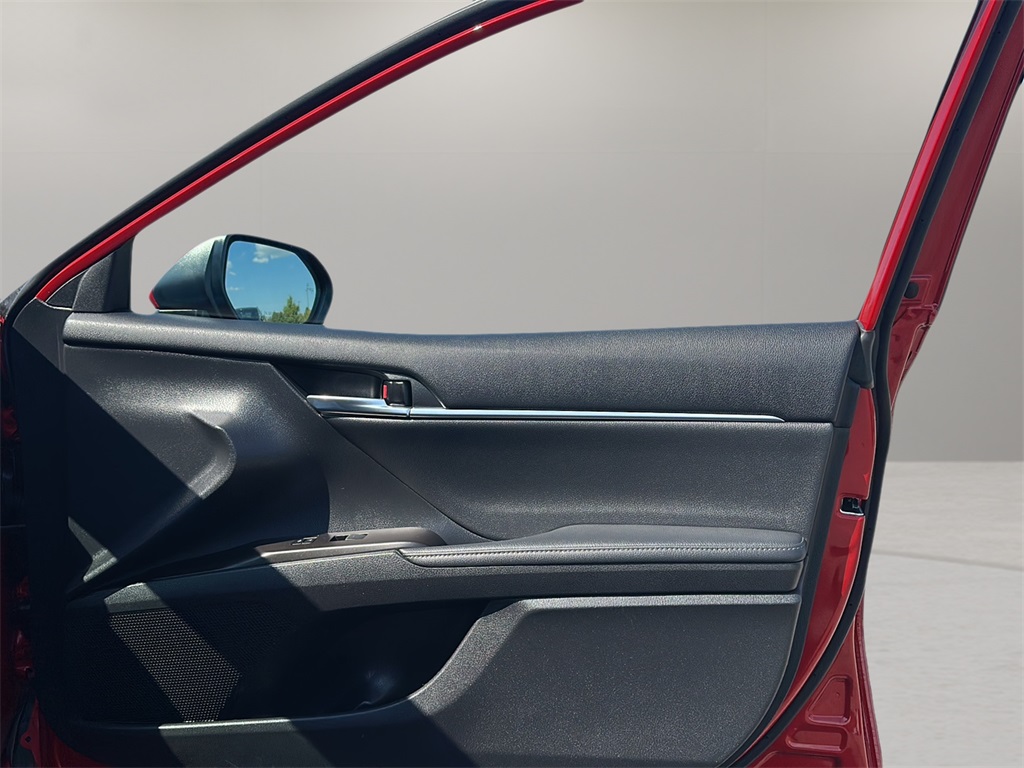 2024 Toyota Camry XLE photo 27