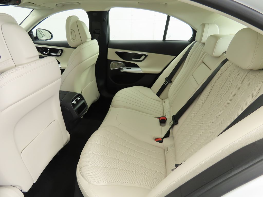 2026 Mercedes Benz E 4MATIC Sedan photo 19
