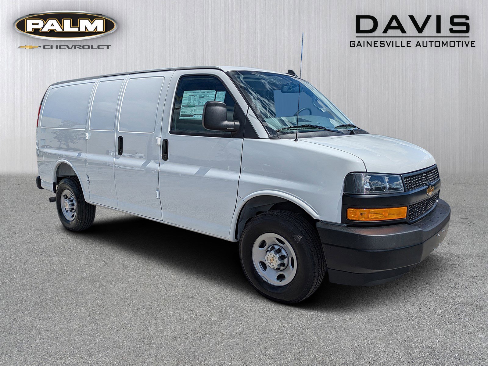 2025 Chevrolet Express Cargo Work Van's photo